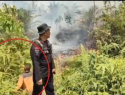Momen Kocak! Polisi Infokan Kebakaran Hutan, Warga Terperosok Dalam Lubang Saat Padamkan Api