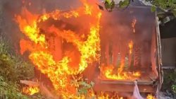 Keberanian Perangkat Desa di Selambo Amplas Bakar Barak Narkoba, Pengguna Melarikan Diri dari Lokasi